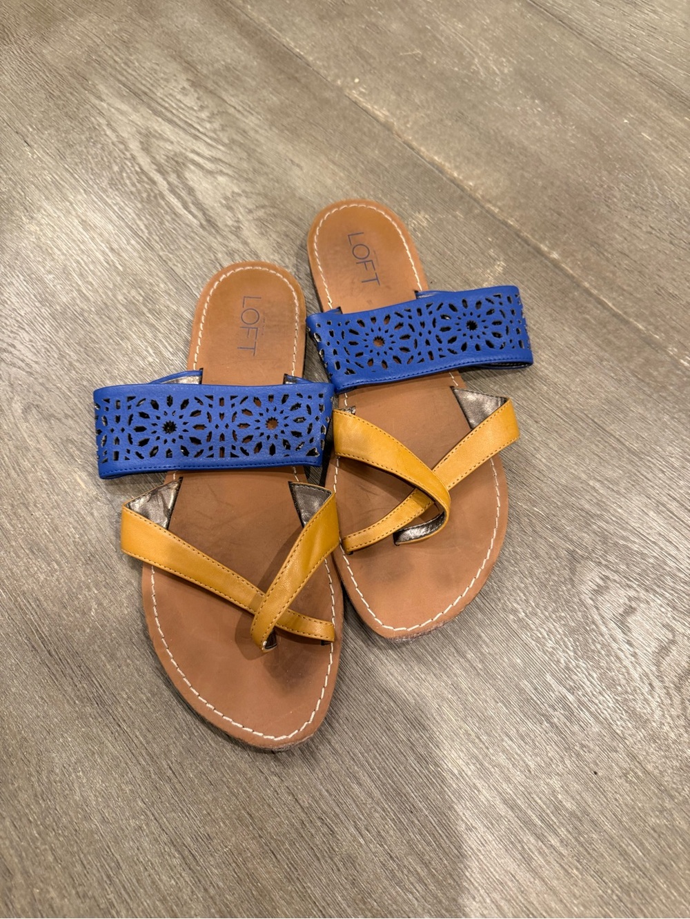 LOFT Blue and Mustard Leather Slide Sandals with Straps and Pattern (7)